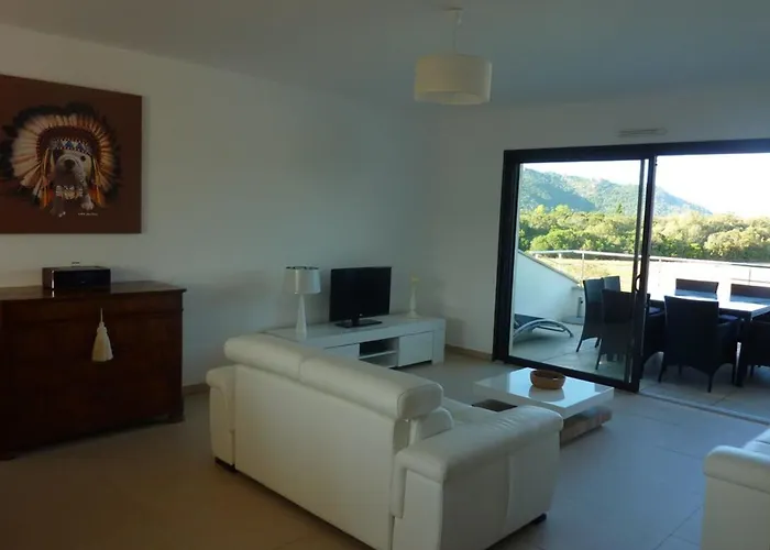 Bright In Porto-vecchio Near Apartment *